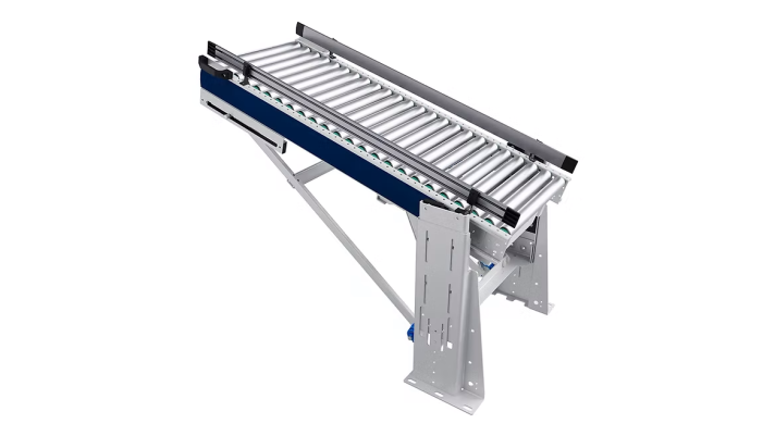 دریچه انتقال گرانشی دریچه انتقال گرانشی یکی از اجزای کاربردی در خطوط نقاله بدون محرک است که امکان عبور آزاد افراد یا تجهیزات را از مسیر نقاله اصلی فراهم میکند. با بالا بردن دریچه، جریان کالا بهصورت موقت متوقف میشود و پس از پایین آوردن آن، انتقال بار از سر گرفته میشود. این عملکرد، انعطافپذیری بیشتری را در طراحی مسیرهای کاری فراهم میسازد. این واحد شامل یک قاب فولادی مستحکم، غلتکهای مستقیم گرانشی برای جابهجایی روان کالا، یک مکانیزم بالابر دستی یا فنری، و در صورت نیاز، اتصالات ترکیبی (Mixers/Joiners) برای یکپارچهسازی با دیگر اجزای سیستم است.